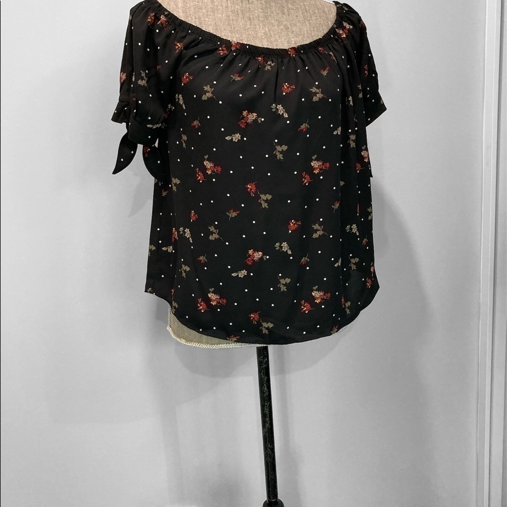 ARDENE off the shoulders black floral top Sz Large - Picture 11 of 11